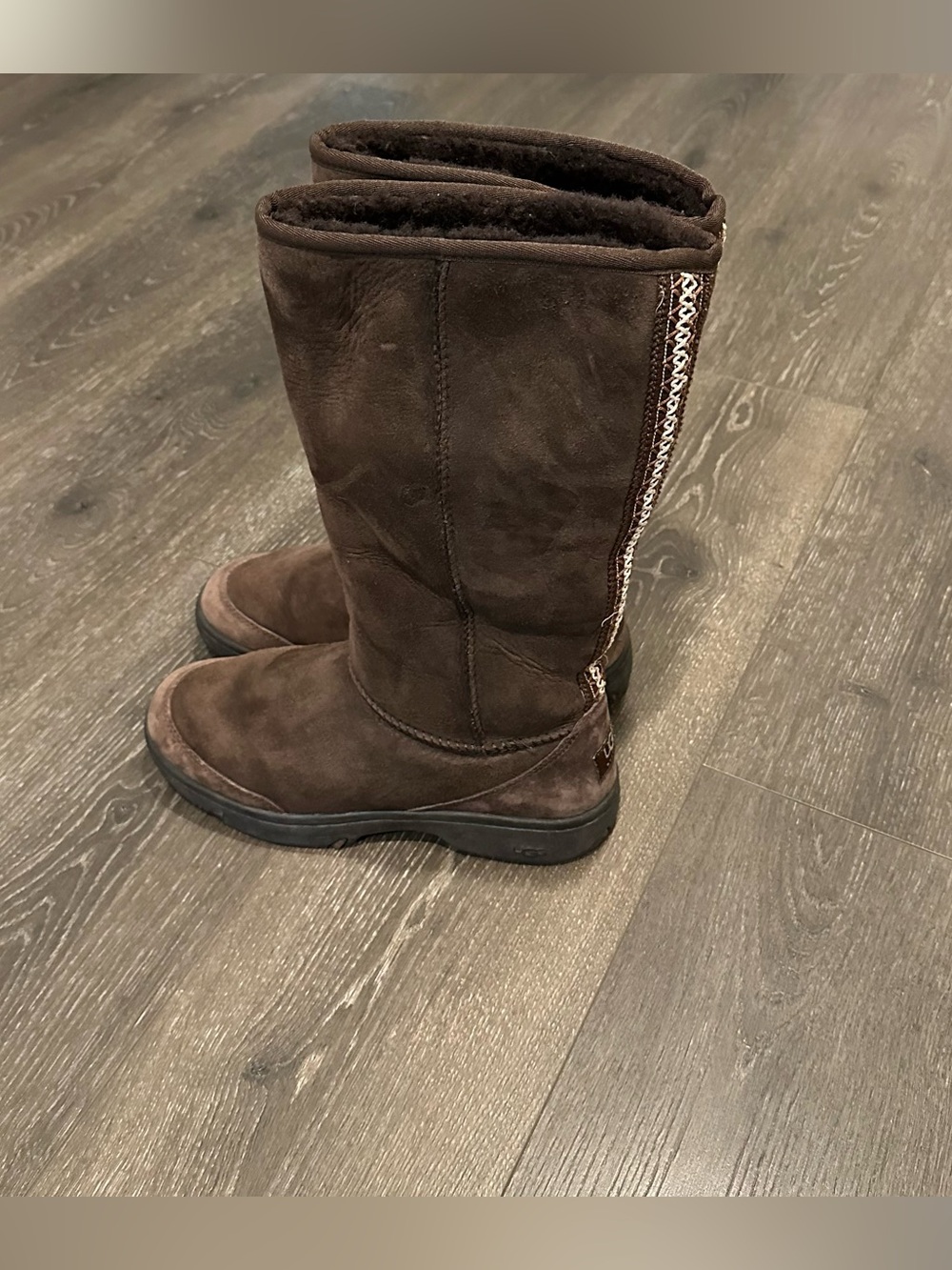 UGG Australia Brown Shearling Lined Boot Label - Size W8